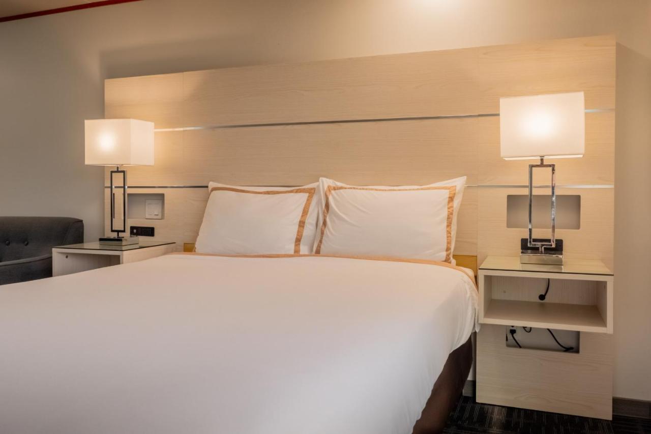 Quality Inn Sunshine Suites Terrace Eksteriør bilde