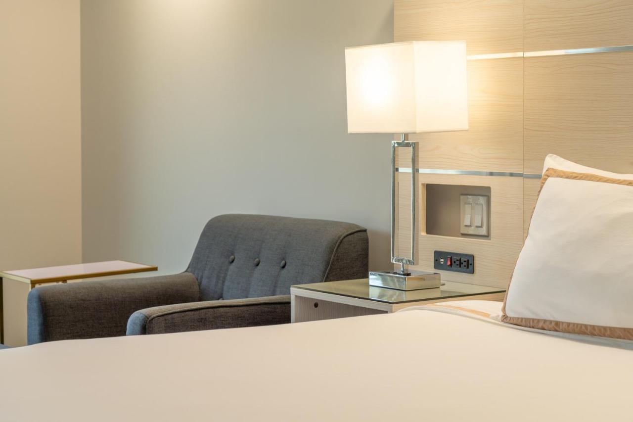 Quality Inn Sunshine Suites Terrace Eksteriør bilde